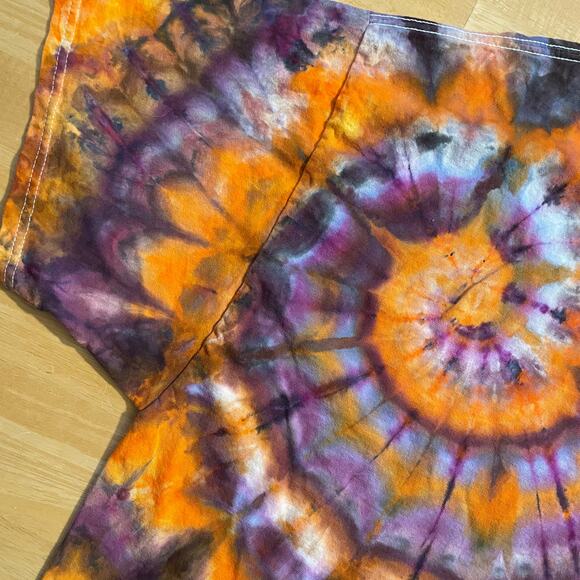 Halloween Tie Dyed T-shirt - Orange Purple - Handmade - Men's Women's 2XLarge - Picture 11 of 12